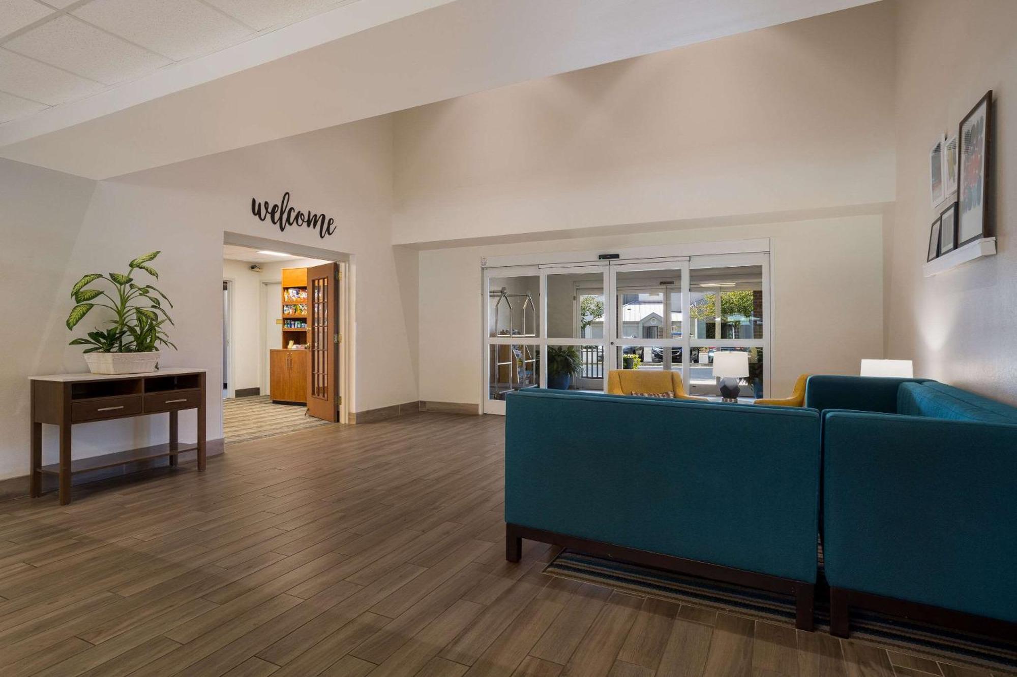 Mainstay Suites Wilmington - University Area Exteriér fotografie